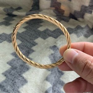 14k Gold Bangle